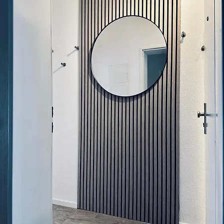 Am Hang Mit Balkon Im Gruenen Appartement
