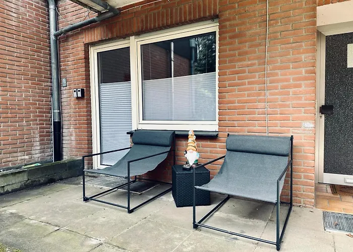 Apartman Am Hang Mit Balkon Im Gruenen *